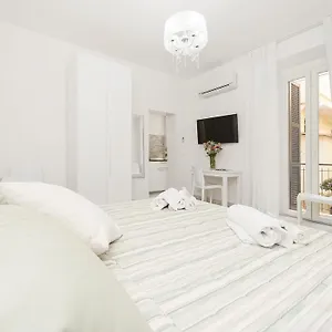  Apartment White Flat Termini Italy